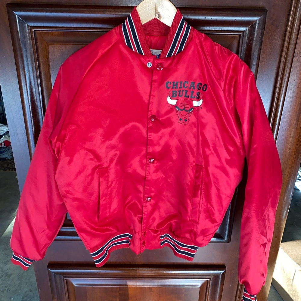 (Kids) Vintage 90’s Chalk Line NBA Chicago Bulls Satin Bomber Jacket
